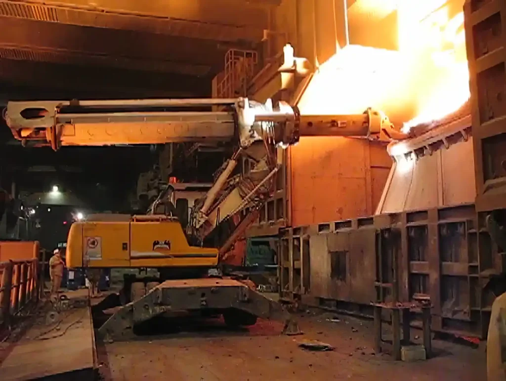 Zetko-Wrecking, Debricking machines, Telescopic Boom Wrecking Machine, LD Converter Cleaning